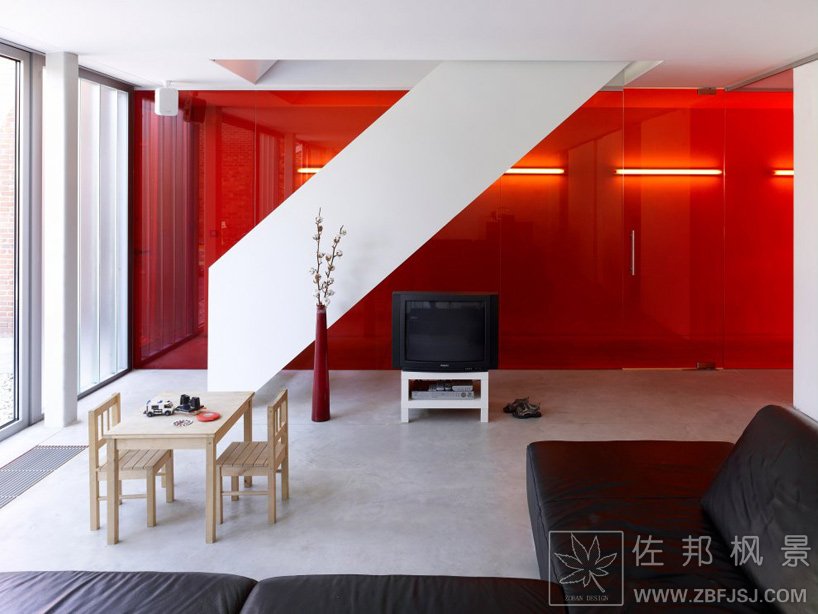 比利時,蒂爾瑙特 “BVA住宅”