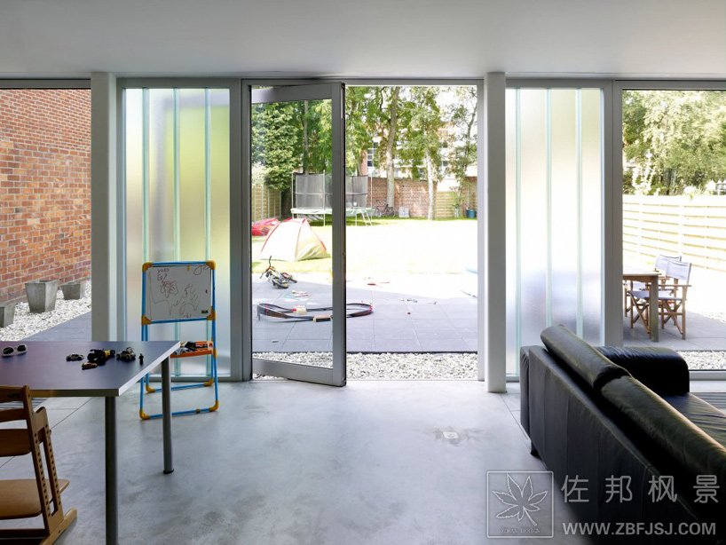 比利時,蒂爾瑙特 “BVA住宅”